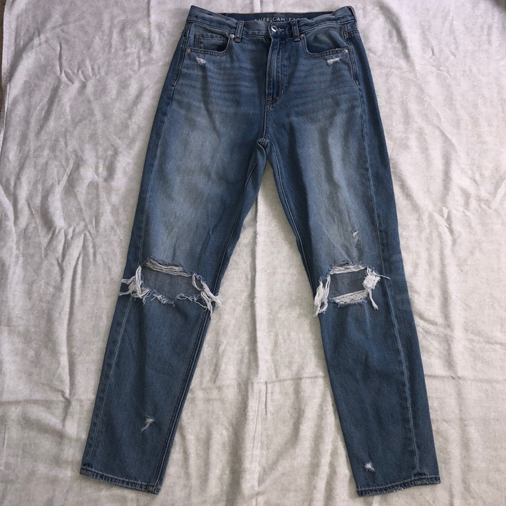 Super cute mom jeans
